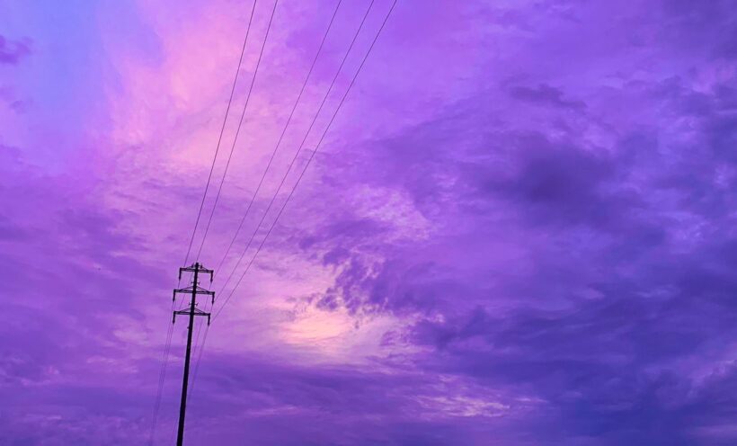ảnh bầu trời chuyển sang màu tím