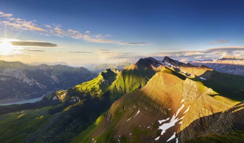 Hình ảnh núi non hùng vẽ đẹp nhất thế giới