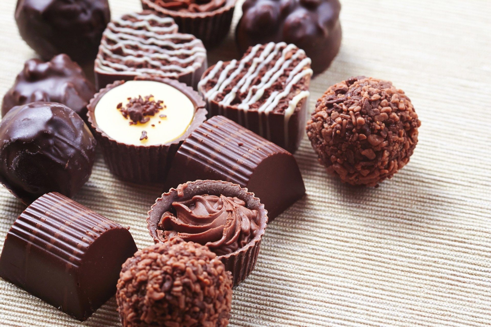 Hình ảnh Socola Valentine đẹp và đáng yêu  Truffles Chocolate Rượu rum