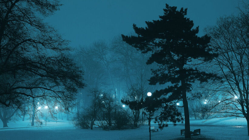 Hình ảnh đêm buồn mùa đông tuyết phủ