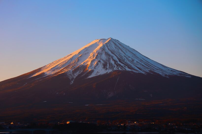 Hình ảnh núi Phú Sĩ dưới góc nhìn cận cảnh