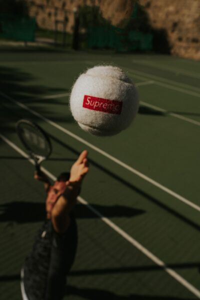 Hình ảnh quả bóng tennis màu trắng
