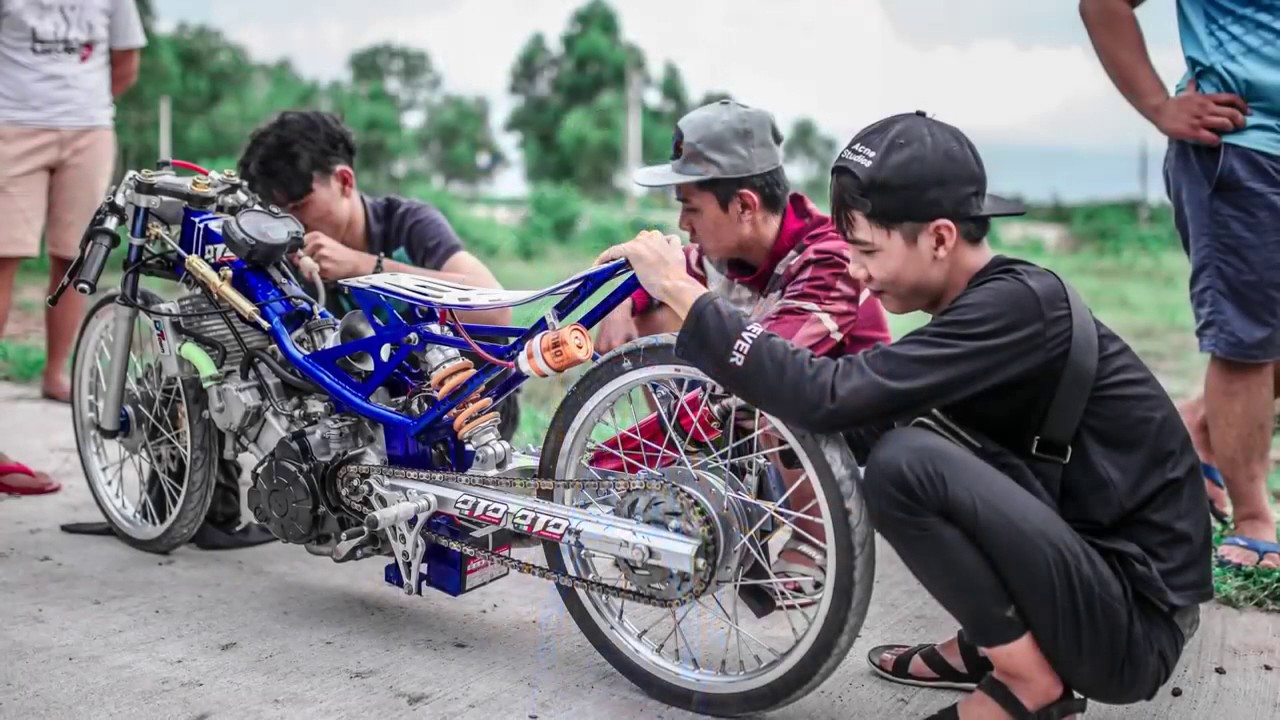 Racing Boy là một trong những thương hiệu hàng đầu về xe độ tại Việt Nam. Hãy cùng lắng nghe câu chuyện về những chiếc xe đầy phong cách và sự cá tính được chứng minh qua hình ảnh thật sự cuốn hút.