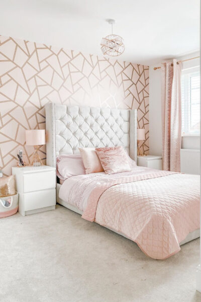Hình ảnh giường ngủ màu hồng