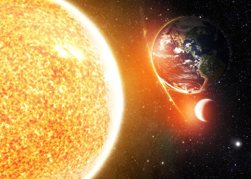Hình ảnh vệ tinh tự nhiên quay xung quanh mặt trời