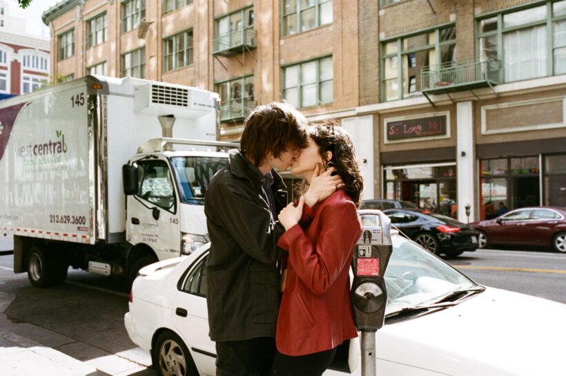 hình ảnh hôn môi lãng mạn nhất