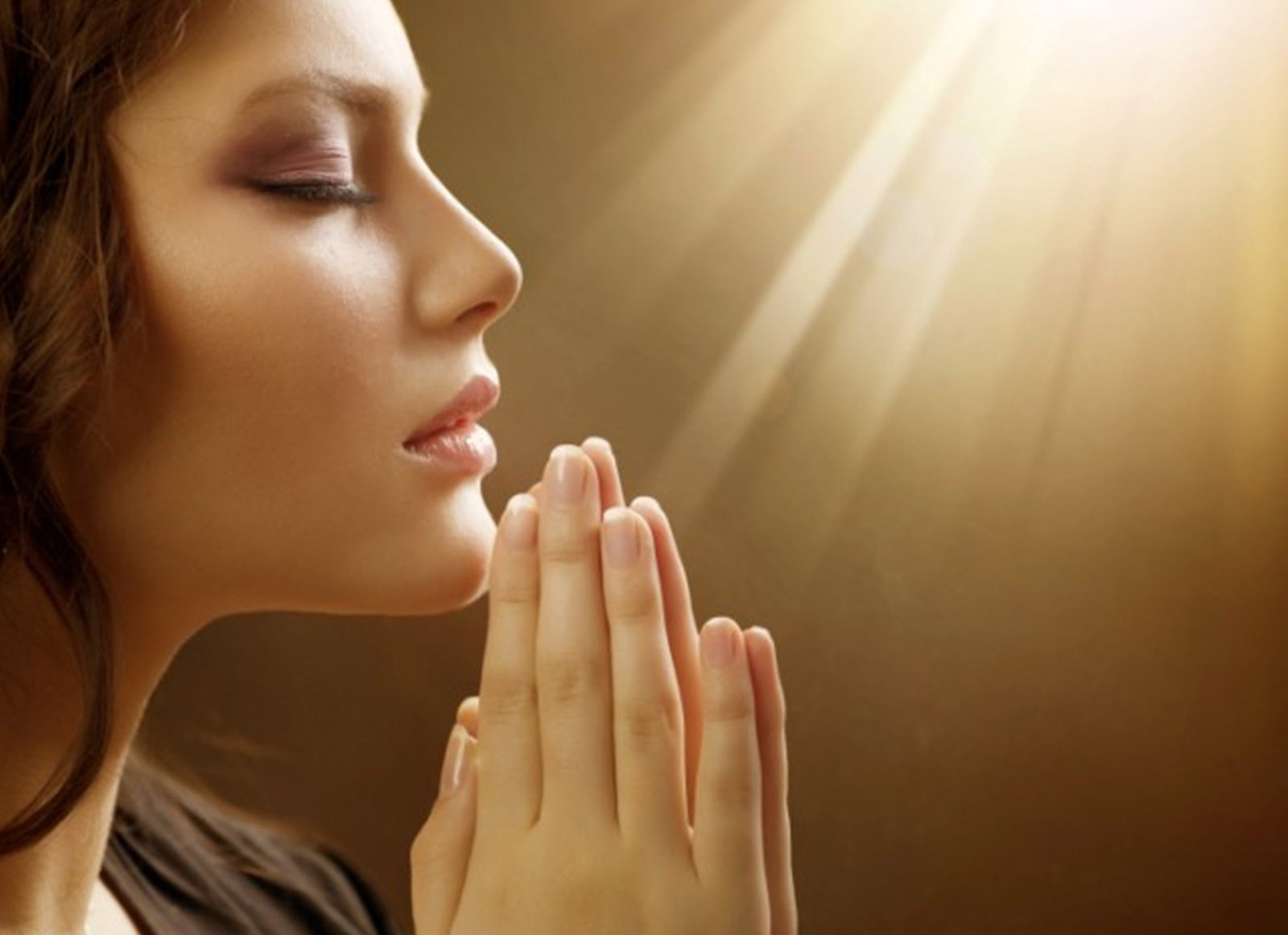 Hình ảnh cầu nguyện và ý nghĩa của cầu nguyện trong tôn giáo