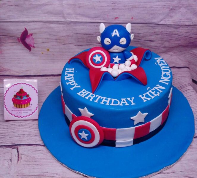 Bánh sinh nhật dễ thương hình đội trưởng Mỹ