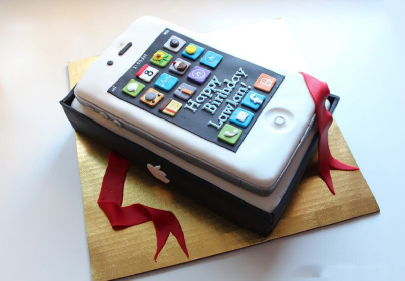 Bánh sinh nhật troll bựa, độc lạ, lầy lội màn hình điện thoại