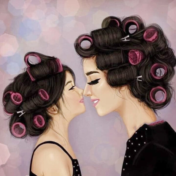 Hình vẽ mẹ và con gái đẹp đang quấn tóc