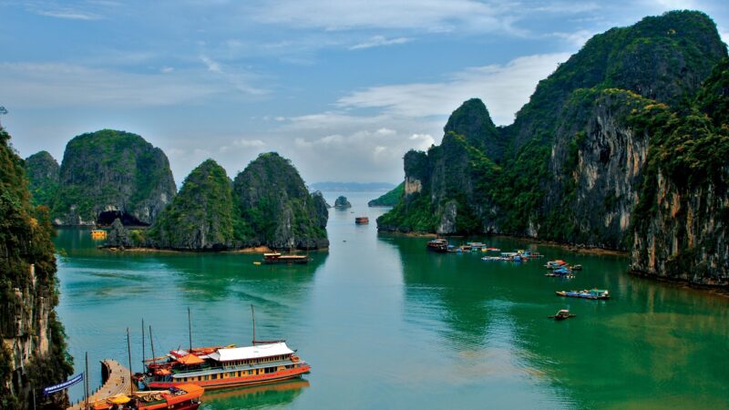 Ảnh nền Việt Nam nước trong xanh
