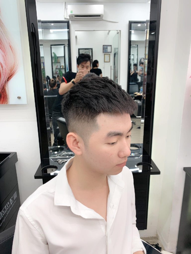 Địa chỉ các tiệm cắt tóc nam đẹp ở Hà Nội được nhiều người đánh giá cao